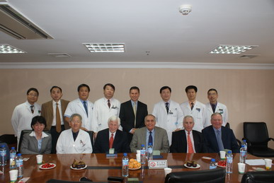 ������ʤ����ҽԺθ��ҽʦ��